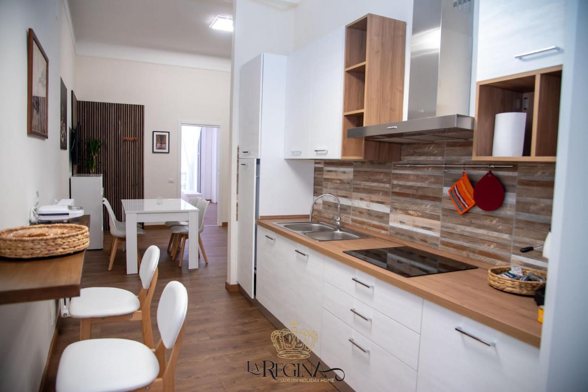 La Regina Luxury Holiday Home 카바드티레니 외부 사진